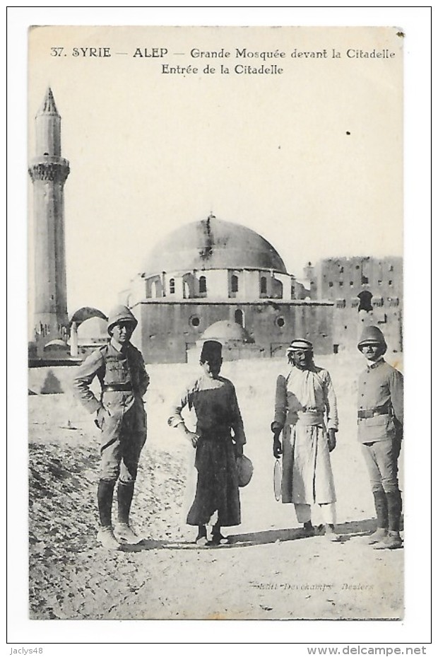 SYRIE  -  ALEP  - Grande Mosquée Devant La Citadelle, Entrée De La Citadelle -     - L 1 - Syria