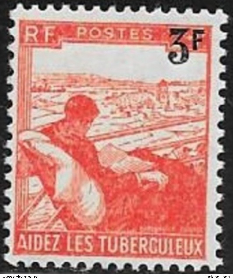 TIMBRE N° 750    -  NEUF -   AU PROFIT DES TUBERCULEUX SURCHARE 3 F / 2   - 1946 - Nuovi