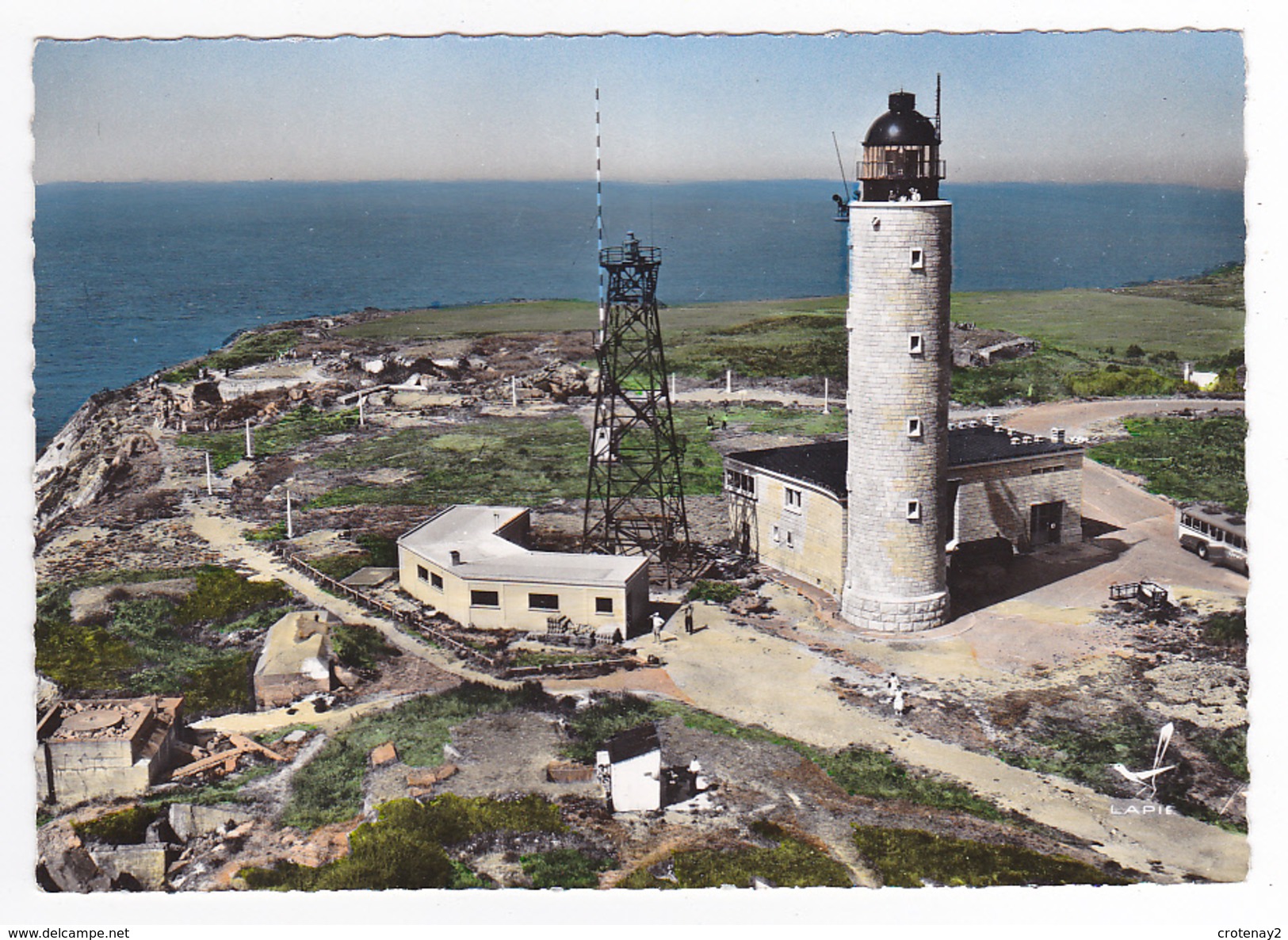 62 En Avion Au Dessus Du Cap Gris Nez Vers Wissant N°11 Le Phare Le Plus Puissant De France BUS - Wissant