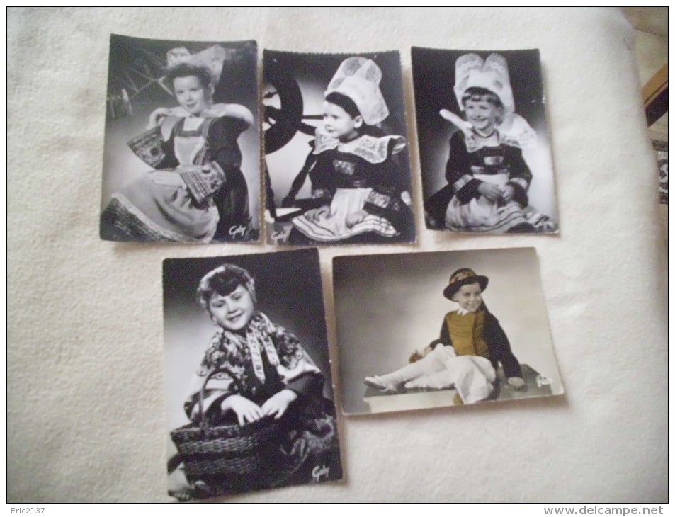 LOT DE 5 CARTES COSTUMES BRETONS..ENFANTS..FOUESNANT(2).PLOUGASTELPONT-AVEN..BIGOUDEN - 5 - 99 Postcards