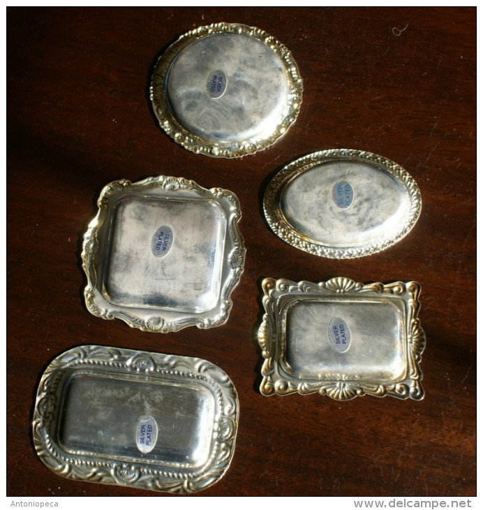 ITALIA - COLLEZIONE DI 5 PIATTINI IN SILVER PLATE STEMMI ARALDICI