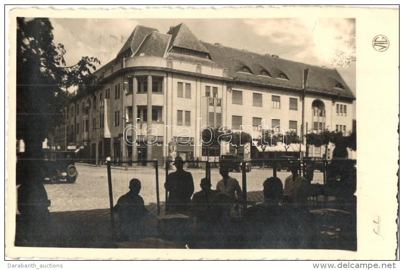 T2 Zombor, Sombor; Utcarészlet, üzletek, Automobilok / Street, Shops, Automobiles, 'Zombor... - Non Classés