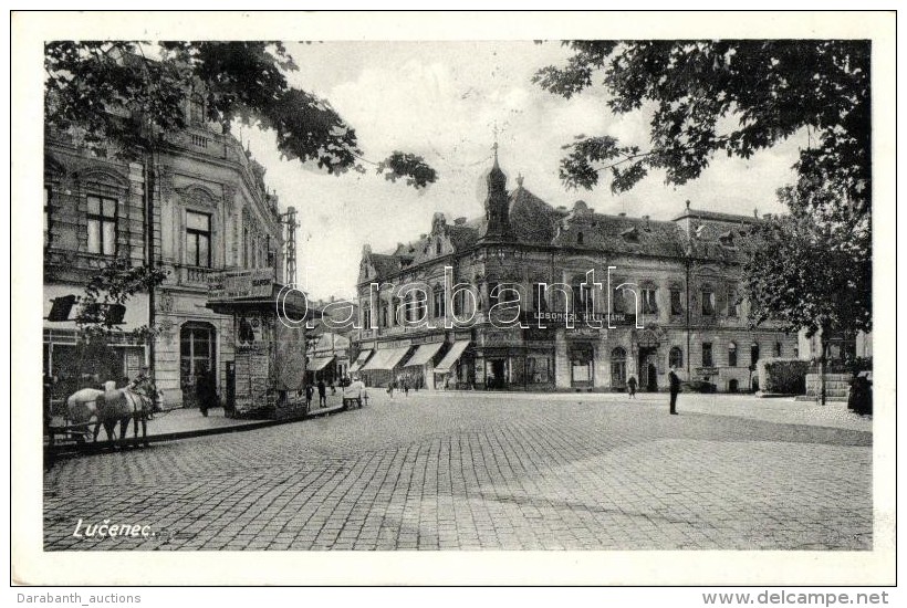 T2 Losonc, Lucenec; Ruhagyár, Losonci Hitelbank, üzletek, Lichtig 19634. / Clothing Factory, Bank,... - Non Classés