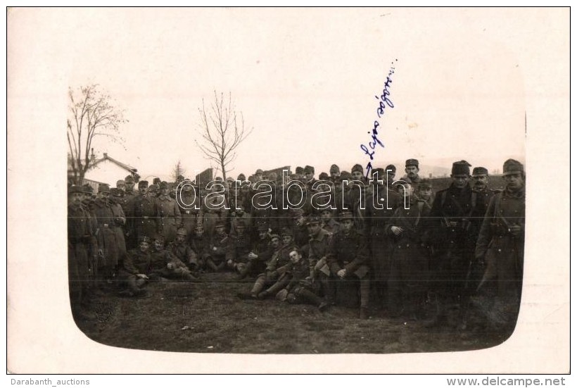 T2 1917 K.u.K. Katonák Csoportképe / WWI K.u.K. Military, Soldiers Group Photo - Non Classés