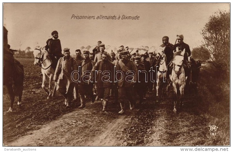 ** T1/T2 Prisonniers Allemands A Dixmunde / German POWs Captured By The French Army - Non Classés