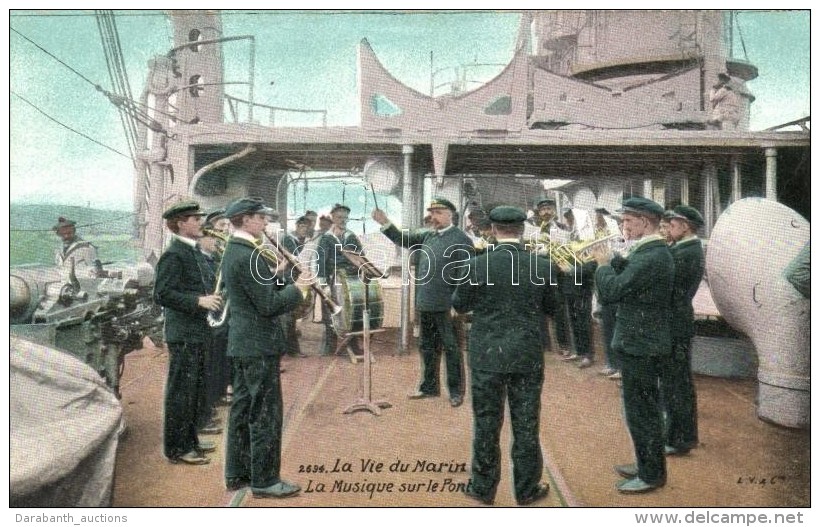 ** T2 La Vie Du Marin, La Musique Sur Le Pont / French Navy, Brass Band - Non Classés