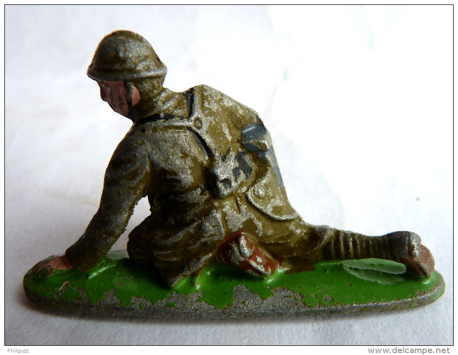 FIGURINE QUIRALU Soldat MITRAILLEUR Avec Caisse De Munitions CASQUE ADRIAN KAKI - ALUMINIUM - Quiralu