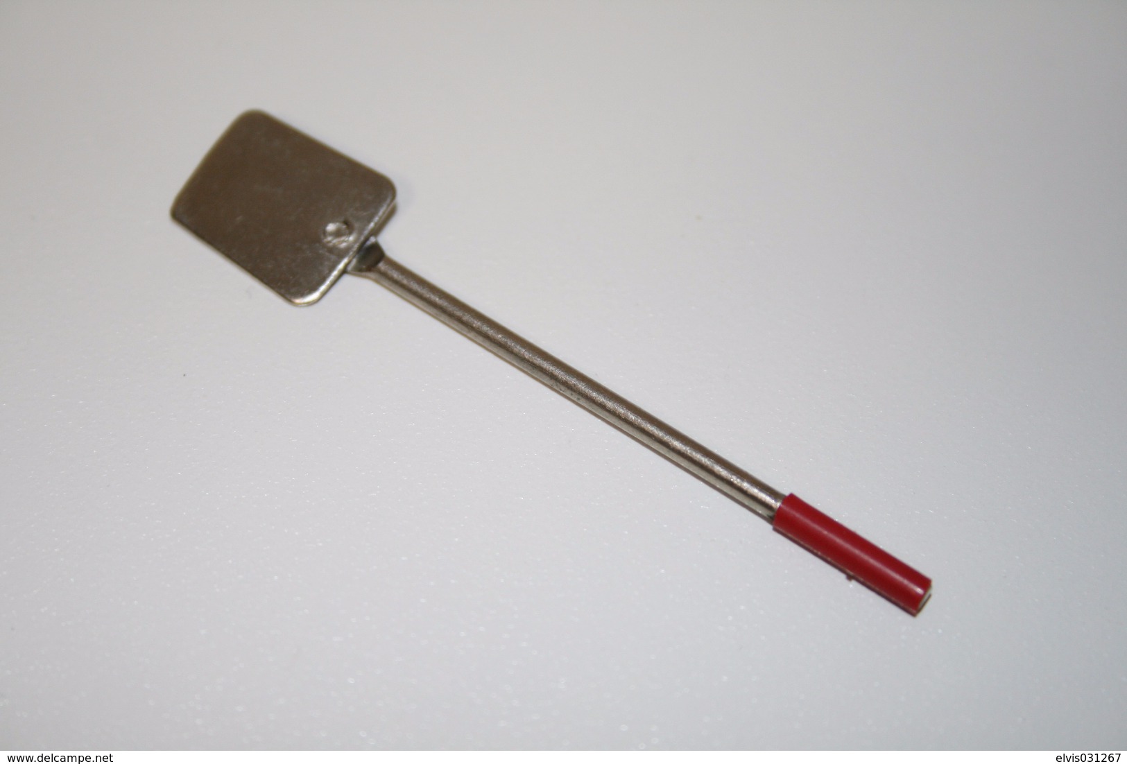 Barbie Accesoires ´50-´60 - METAL SPATULA WITH RED HANDLE - Original Vintage Barbie - Ken - Ricky - Skipper - Barbie