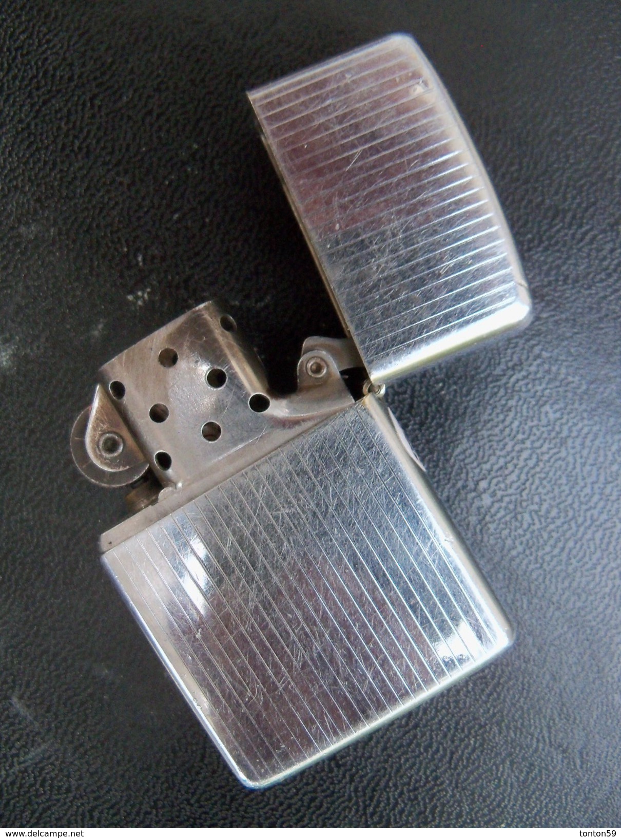 Ancien Briquet ZIPPO STRIE  Code: L V - Zippo