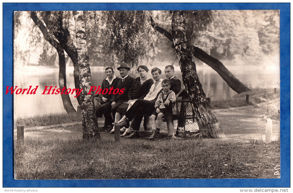 CPA Photo - ZWEIBRUCKEN - Portrait De Famille Dans Un Parc Prés D'un Lac ? étang ? - 1924 - Zweibruecken