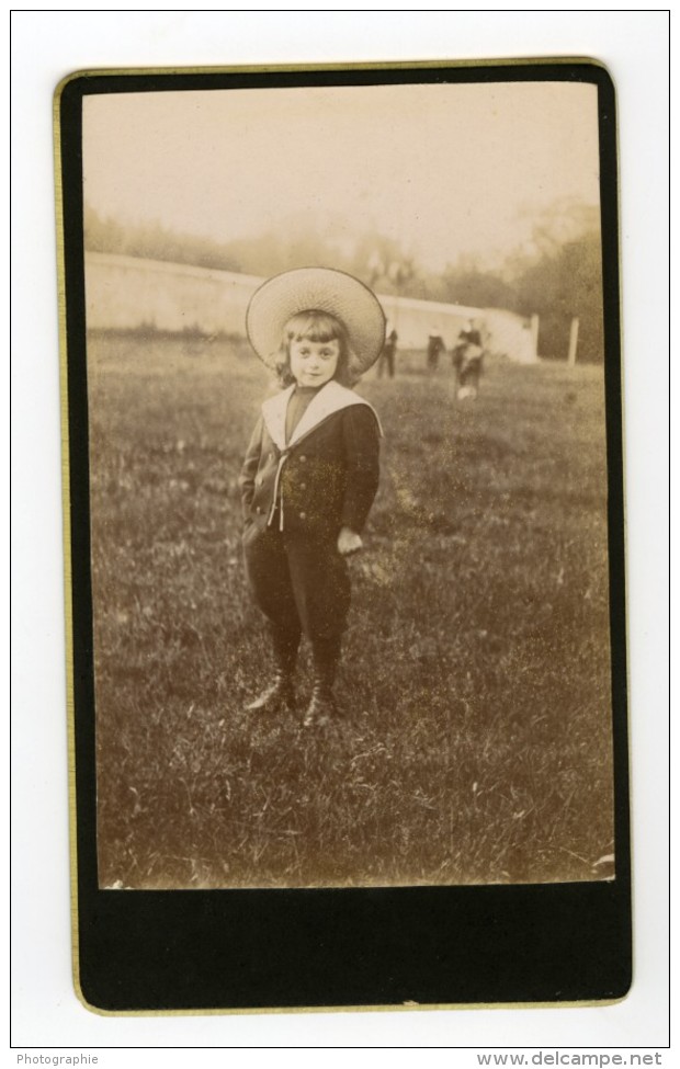 France Jeune Garcon Beau Chapeau Dans Un Champ Ancienne Photo 1890 - Anciennes (Av. 1900)