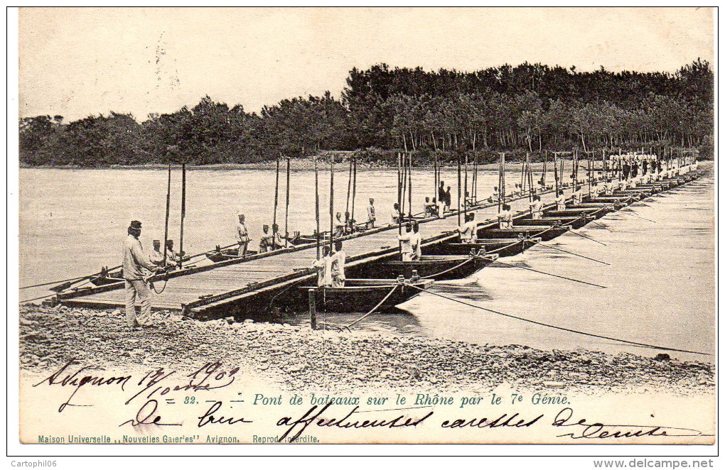 - FRANCE (84) - CPA Ayant Voyagé AVIGNON 1903 - Pont De Bateaux Sur Le Rhône Par Le 7e Génie (belle Animation) - - Avignon