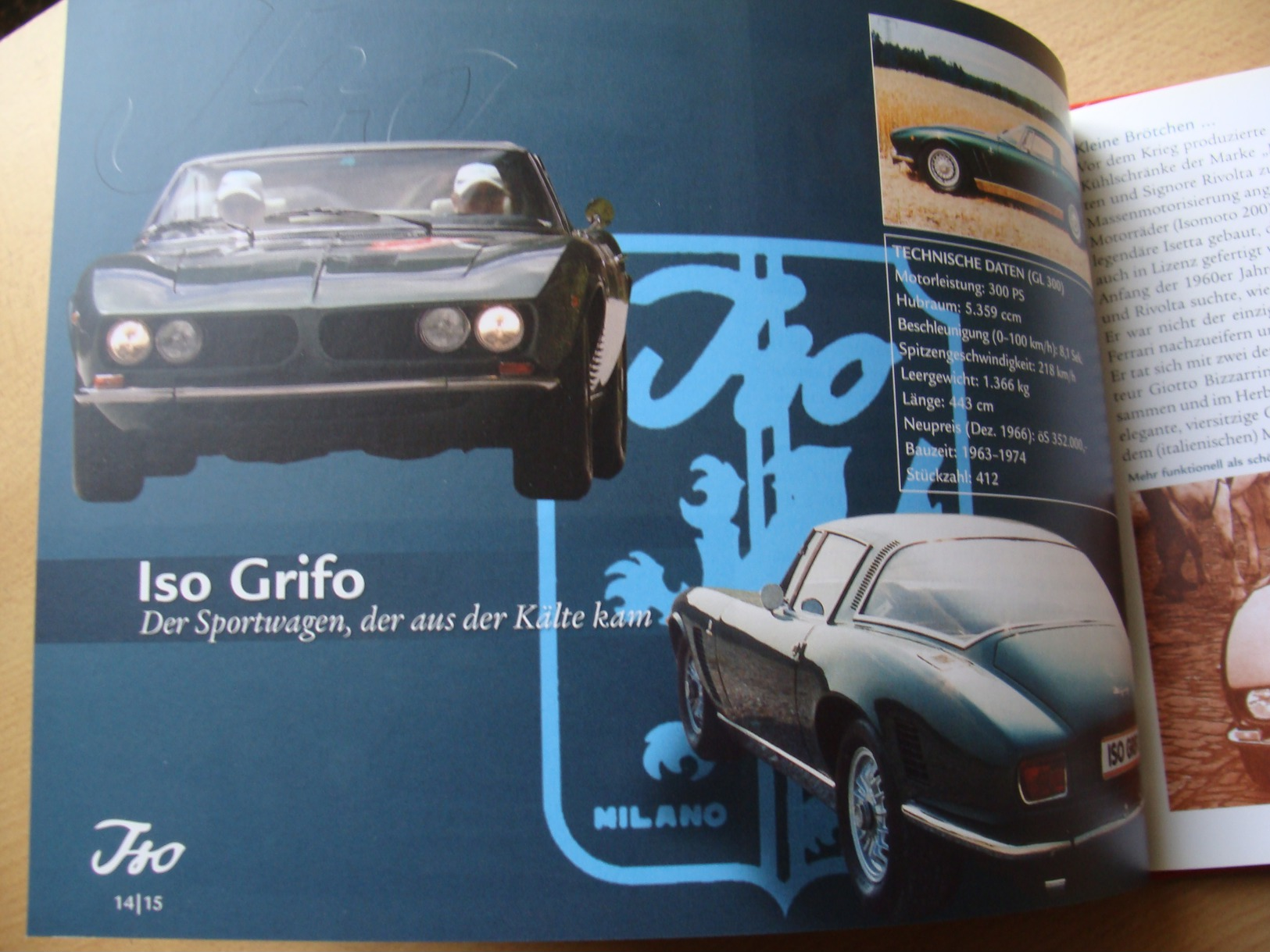 Austria pws 2008 - Italianische Sportwagen 38 page markenbuch with 8 MNH stamps depicting cars Ferrari Alfa Romeo Lancia