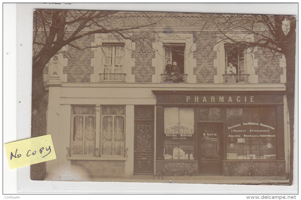 ST AMAND - LONGPRE : Devanture De La  Pharmacie DUPIN - Superbe Carte Photo - Commerce - Saint Amand Longpre