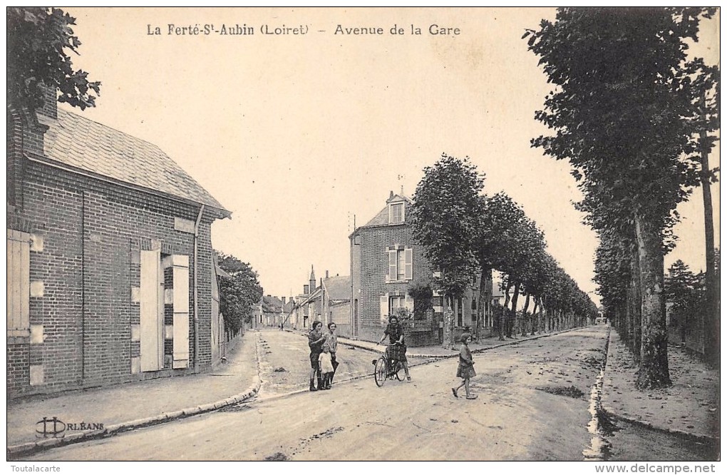 CPA 45 LA FERTE ST AUBIN AVENUE DE LA GARE - La Ferte Saint Aubin