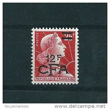 Timbre De Réunion De 1957/59  N°337A  Neuf  ** - Nuevos