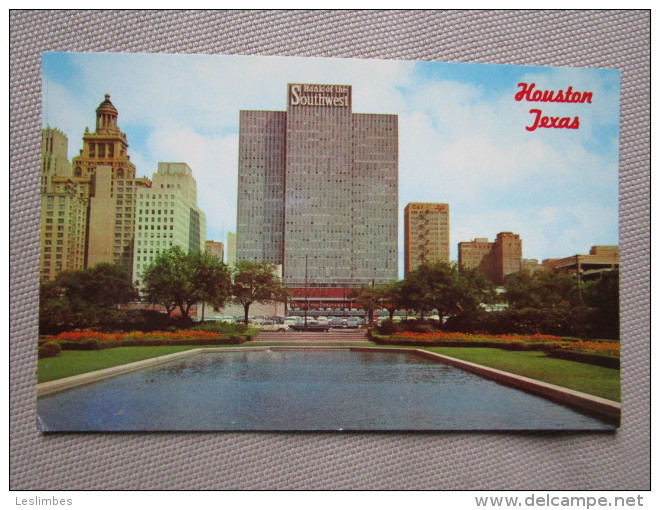 A View Of Houston, With The Beautiful Bank Of The Southwest In The Center. - Houston