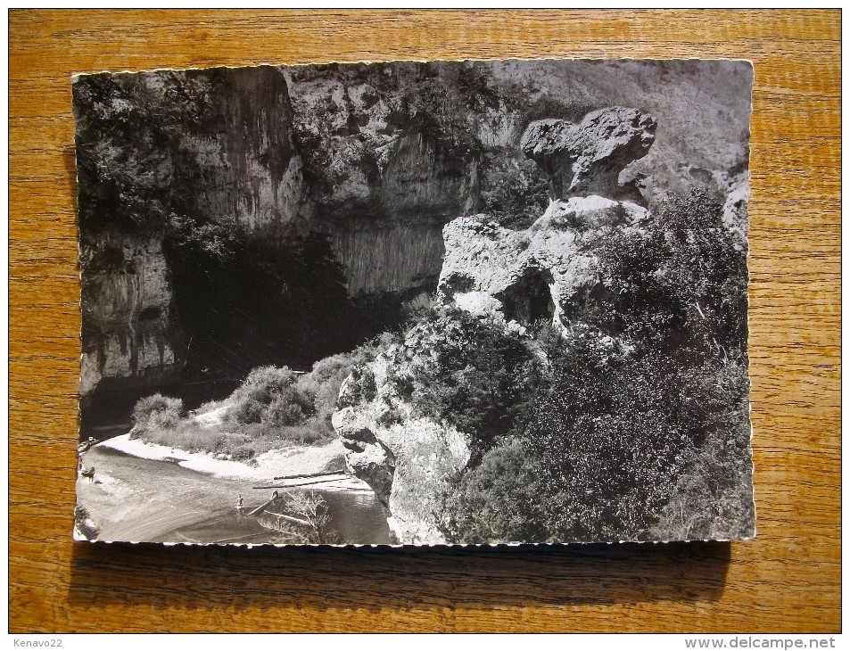 Gorges Du Tarn , Environs Du Cirque Des Baumes , "" Le Champignon "" - Gorges Du Tarn