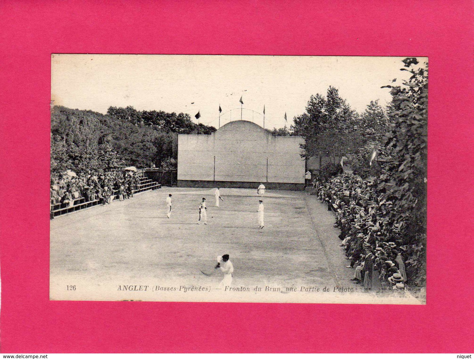 64 PYRENEES ATLANTIQUES, ANGLET, Fronton Du Brun, Une Partie De Pelote, Animée, Spectateurs, (N.D. Phot) - Anglet