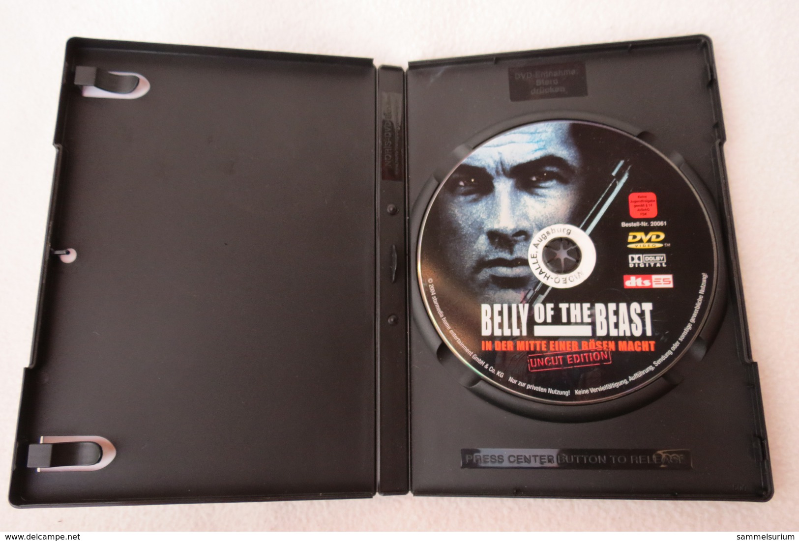 DVD "Belly Of The Beast" In Der Mitte Einer Bösen Macht (Uncut Edition) - Musik-DVD's