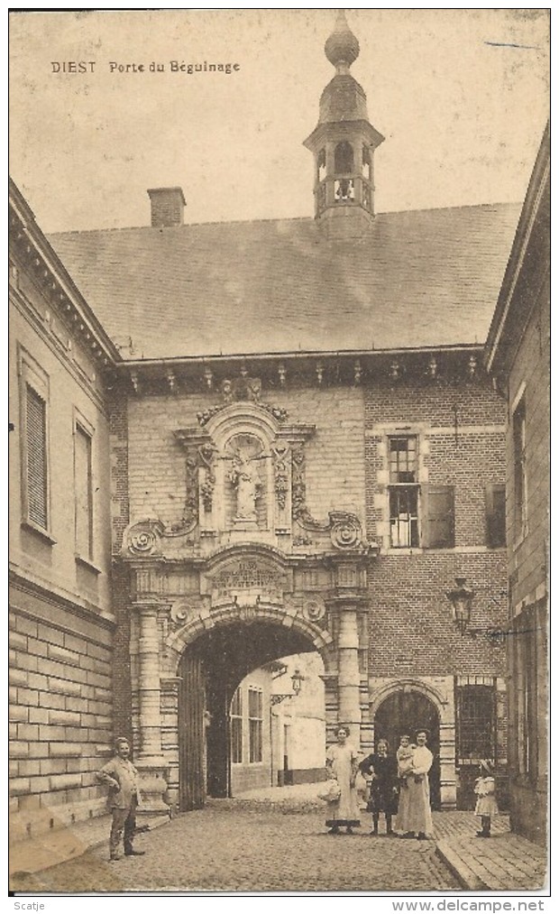 Diest.  -   Porte De Béguinage.  (met Plooitje) - Diest