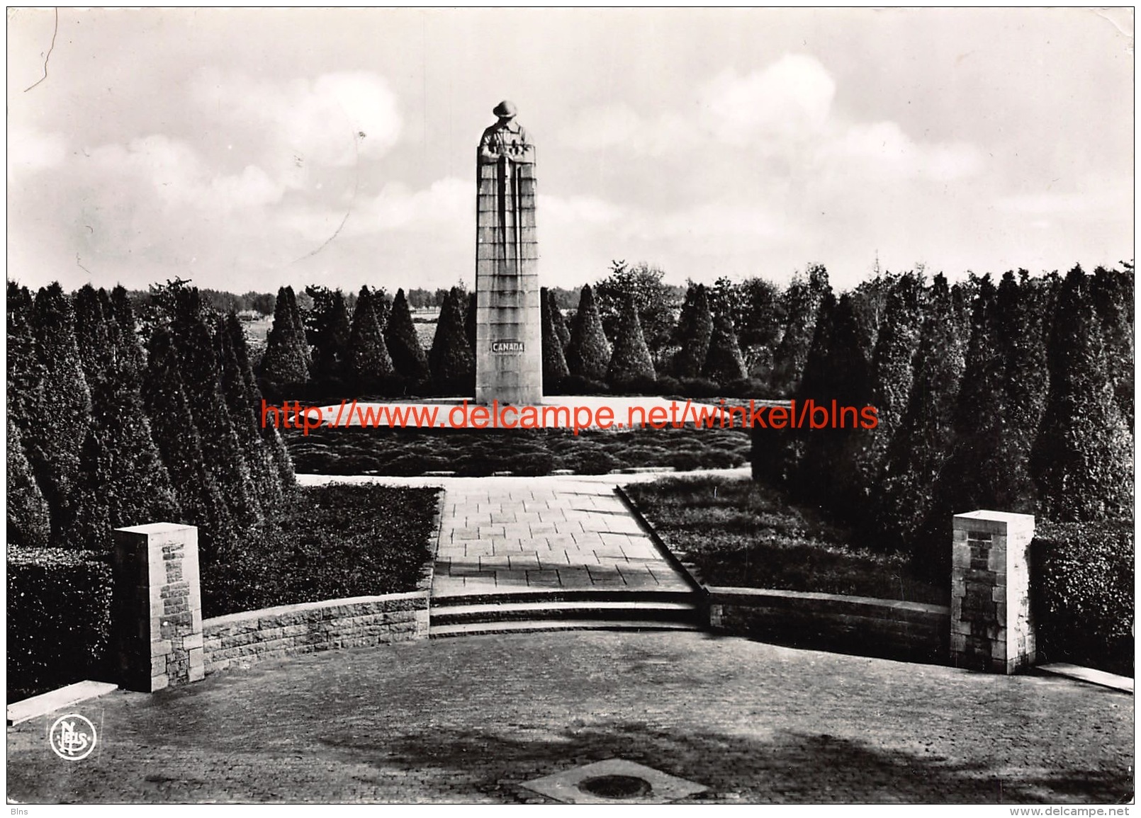 Canadees Standbeeld St-Julien - Langemark-Poelkapelle