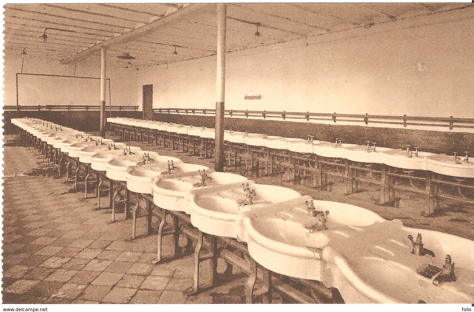 Sint-Truiden / Saint-Trond - Pupillenscholen / Ecoles Des Pupilles - Waschzaal / Lavoir - Sint-Truiden