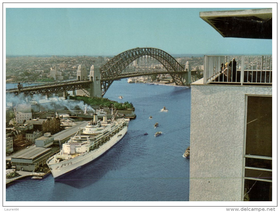 (5000) Cruise Ship - Paquebot - Oriana In Sydney Circular Quay - Dampfer