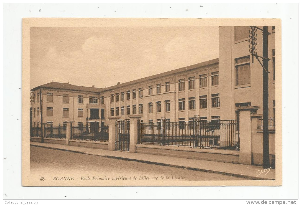 Cp , 42 , ROANNE , école Primaire Supérieure De Filles , Rue De LIVATTE , Vierge ,ed : Gaby - Roanne