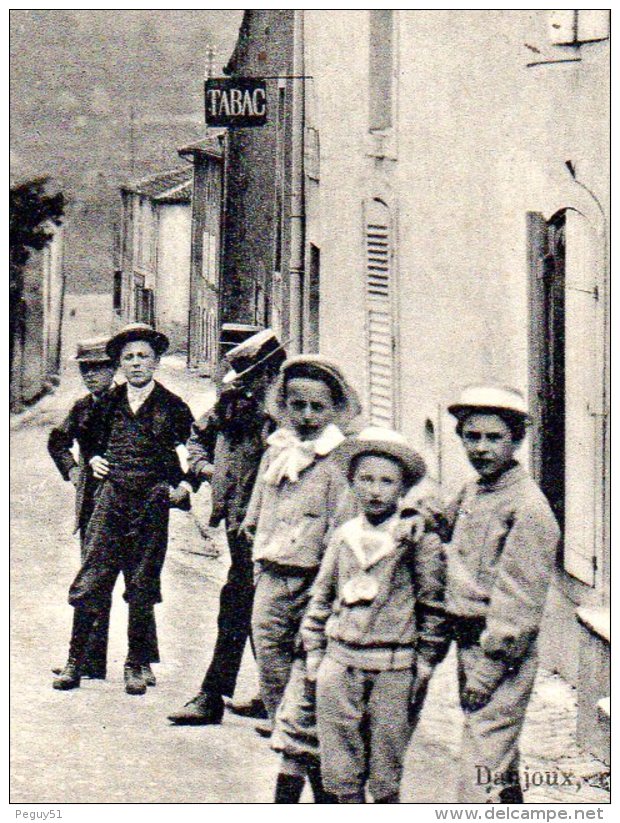 54. Onville. Grand Rue . Enfants. Bureau De Tabac Danjoux. 1932 - Autres & Non Classés