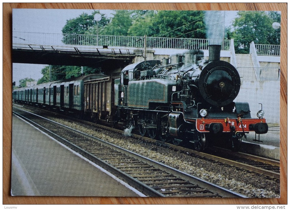 Locomotive 141 TB 424 - Chemin De Fer Touristique Du Rhin (Alsace) Avec Voitures De Banlieue EST ... - (n°6979) - Trains