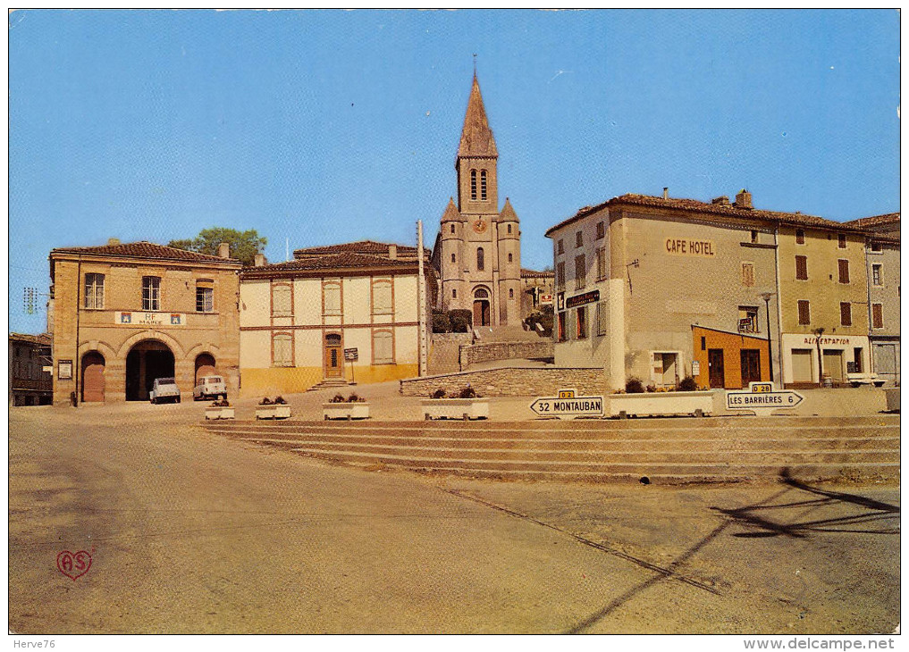 SALVAGNAC - La Place Et L'Eglise - CPSM Grand Format - Salvagnac