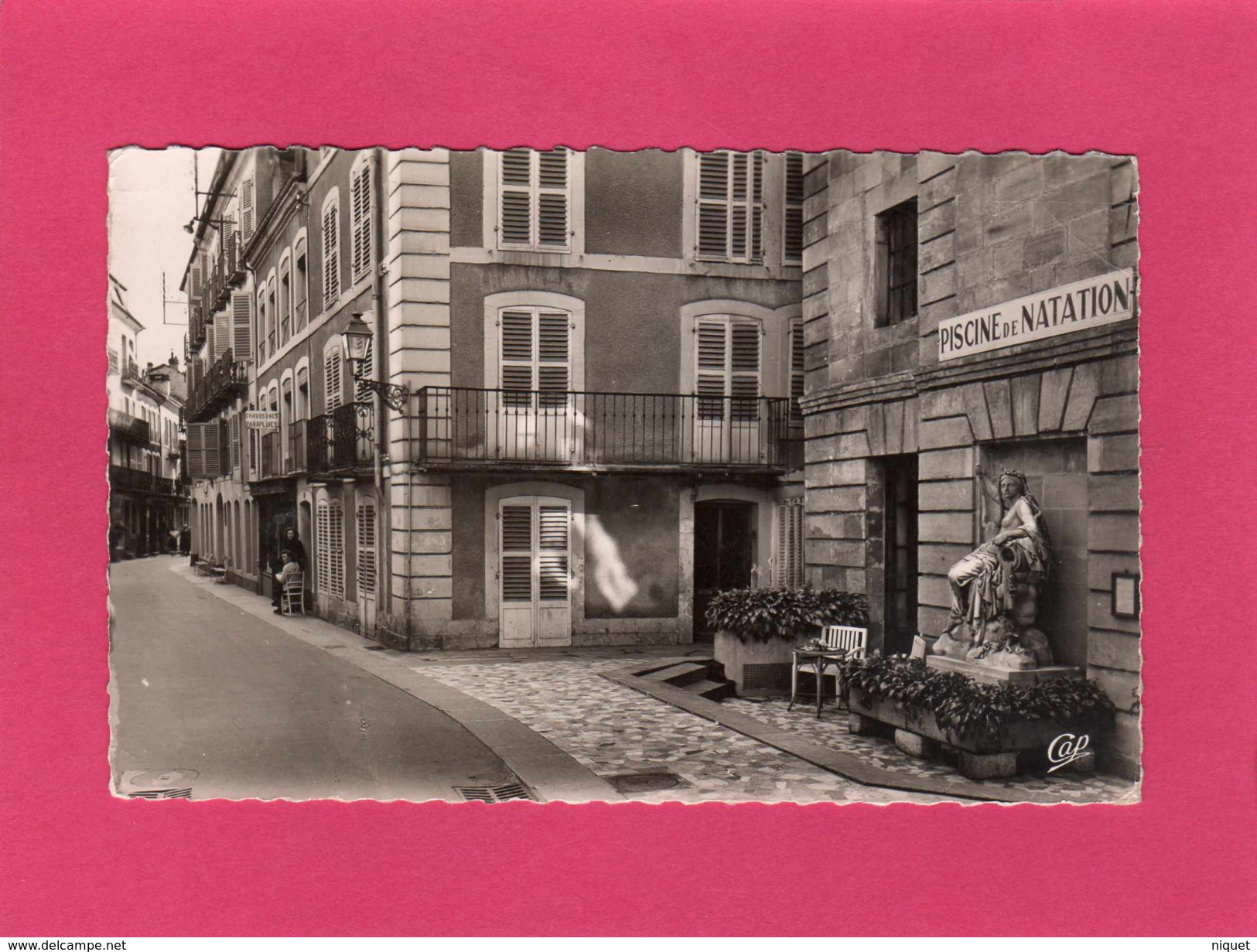 88 VOSGES, PLOMBIERES-LES-BAINS, Entrée De La Piscine, Animée, 1954, (CAP) - Plombieres Les Bains