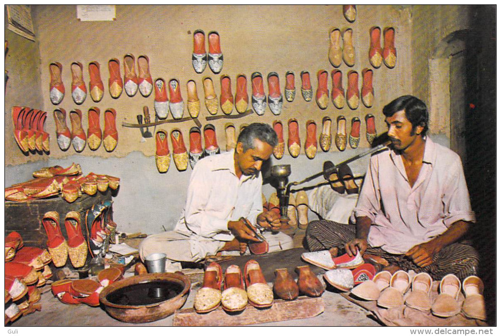 Asie-PAKISTAN  Ancient Shoes Of The Mughals Known Khussa Of Pakistan Culture  (chaussures)*PRIX FIXE - Pakistan