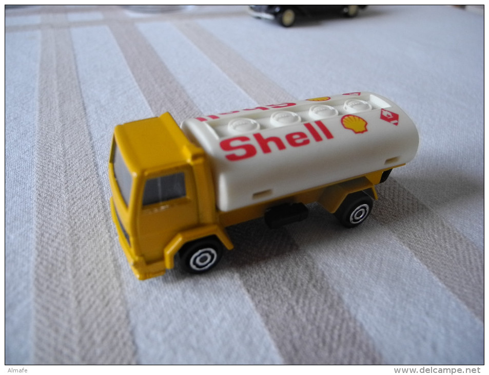 Camion CITERNE FORD  "Majorette"  1/100ème SHELL - Reclame - Alle Merken