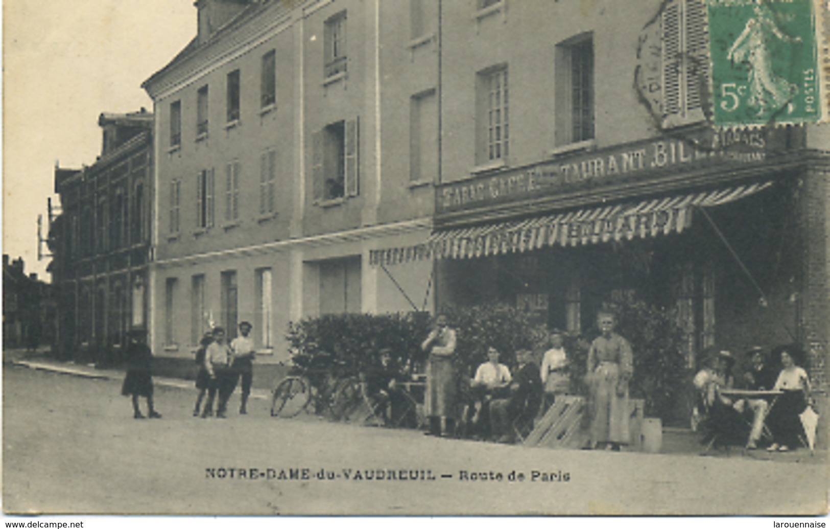 27  -NOTRE -DAME -DU-VAUDREUIL - Route De Paris . - Le Vaudreuil