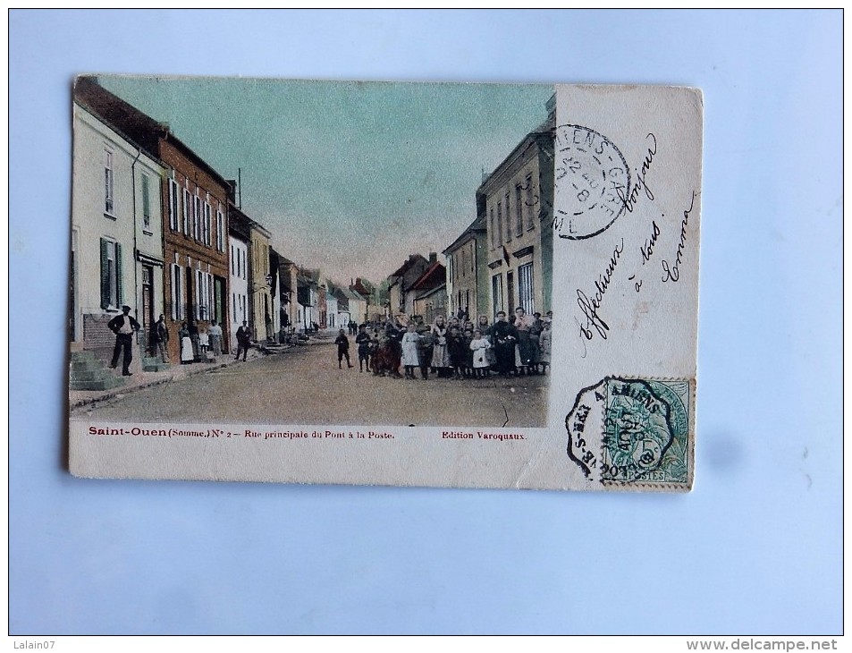 Carte Postale Ancienne : SAINT-OUEN (Somme) : Rue Principale Du Pont à La Poste, Groupe De Personnes, Timbre 1907 - Saint Ouen