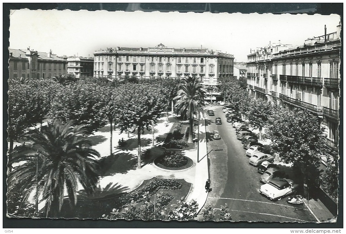 Antibes - Place Du Général De Gaulle   OBE22122 - Antibes - Altstadt