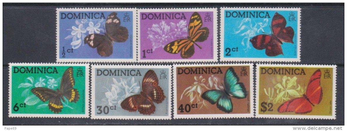 Dominique  N° 420 / 26 X  Faune : Papillons, Les 7 Valeurs Trace De Charnière  Sinon TB - Dominique (...-1978)