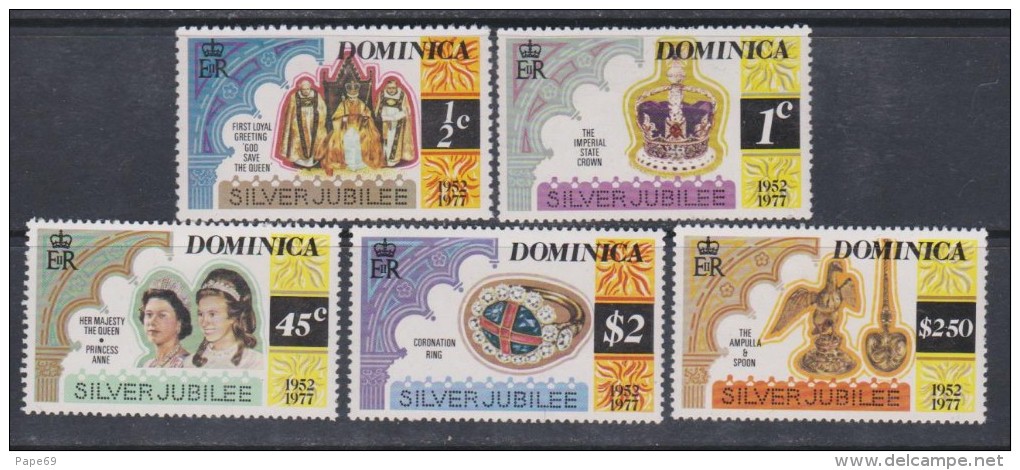 Dominique  N° 512 / 16 X  25ème Ann. De L'accession Au Trône De S. M. Elisabeth II, Les 5 Vals Trace De Ch.  Sinon TB - Dominique (...-1978)