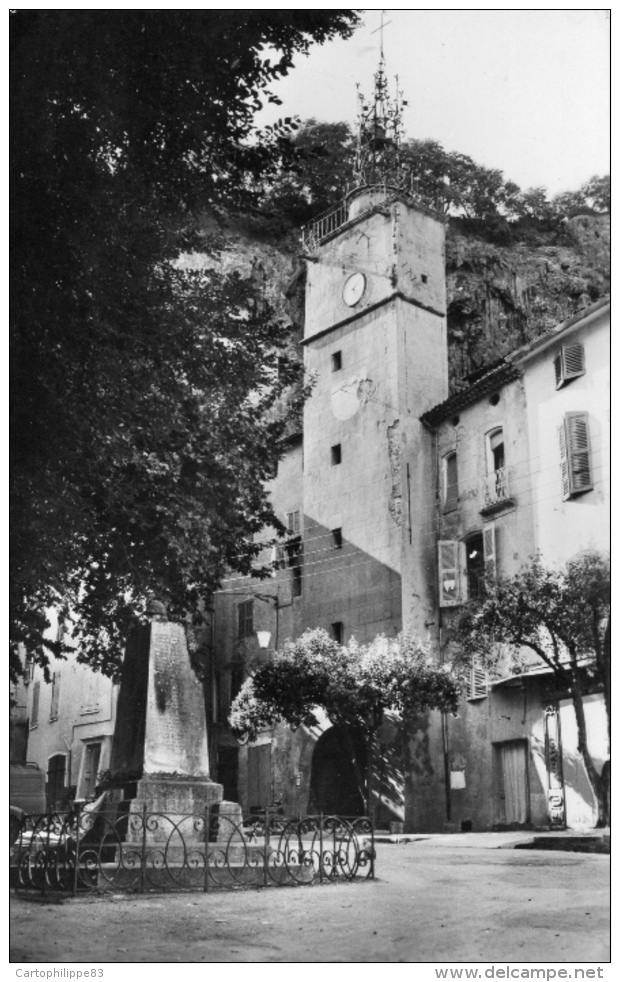 VAR 83 COTIGNAC  LE MONUMENT AUX MORTS LA PLAC - Cotignac