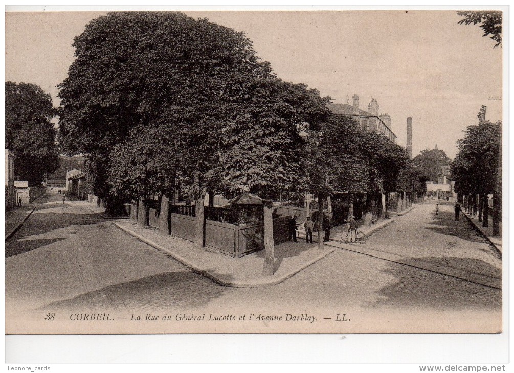 Cpa.91.corbeil.La Rue Du Général Lucotte Et L'Avenue Darblay. - Corbeil Essonnes