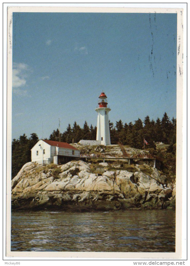 Phare--Canada--WEST VANCOUVER--Lighthouse At Point Atkinson Built In 1875--Phare De Point Atkinson Construit En 1875 - Lighthouses