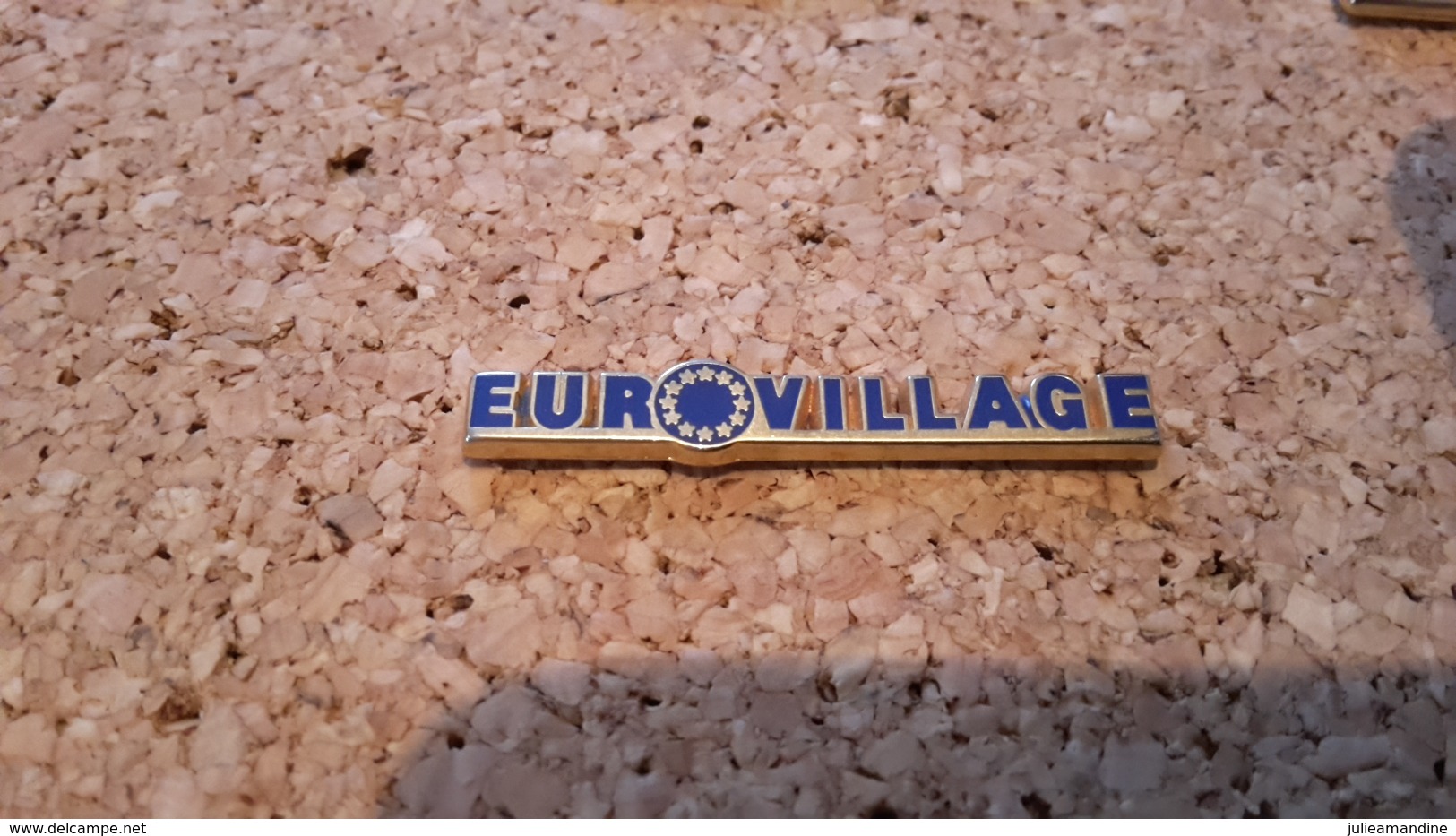 1 Pins Eurovillage Arthus Bertrand - Arthus Bertrand