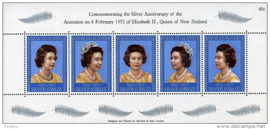 NEW ZEALAND 1977 QII Silver Jubilee Sheetlet ERROR:shift Red    [Fehler,erreur,errore,fout] - Variétés Et Curiosités