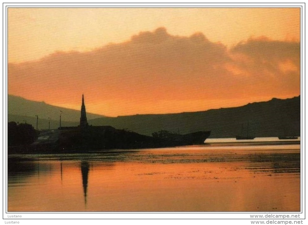 Falkland Islands - Battle Memorial 1914/18 And Hulk Of Jhelum - Stanley ( 2 Scans) - Islas Malvinas