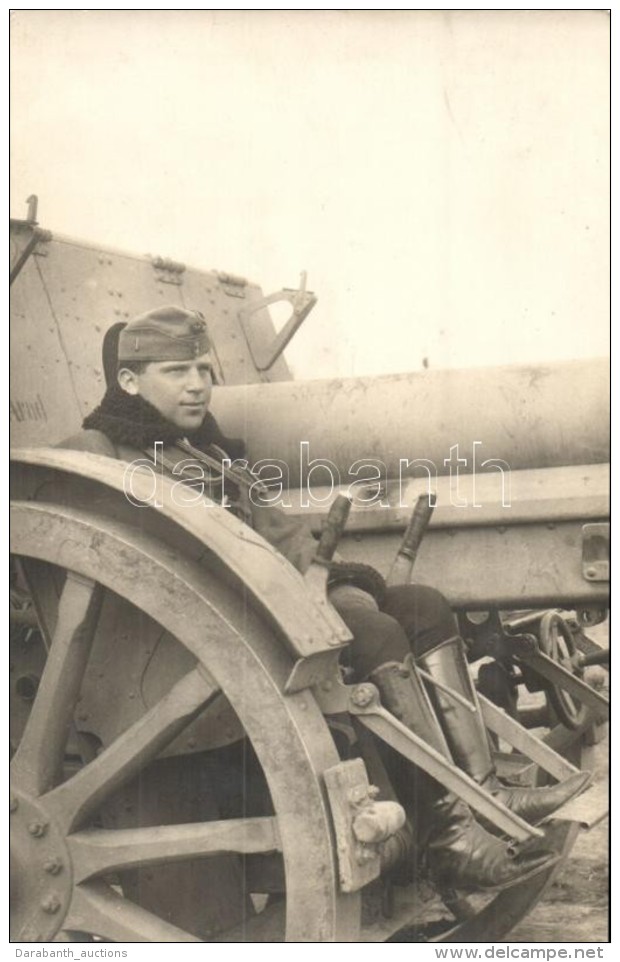 * T2 Arad, Magyar Katona ágyún / Hungarian Soldier With Cannon, Photo - Sin Clasificación