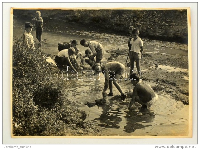 Cca 1940 Játék A Patakban, Jelzés Nélküli Vintage FotómÅ±vészeti... - Otros & Sin Clasificación