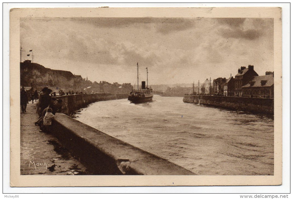 DIEPPE--1946--Le Chenal--Le Paquebot "Worthing" Entrant Dans Le Port éd Mona - Dieppe