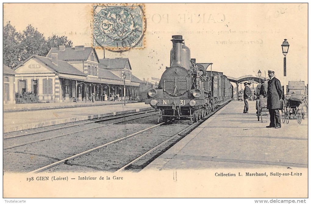 CPA 45 GIEN INTERIEUR DE LA GARE  1904 - Gien